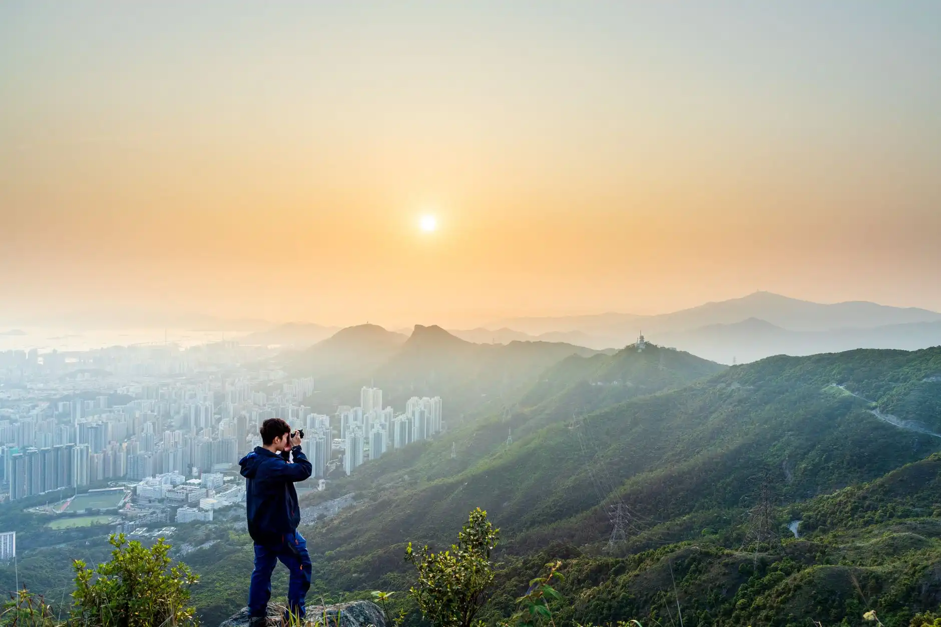 三亚旅游企业小程序开发方案：如何通过定制功能提升线上获客效率