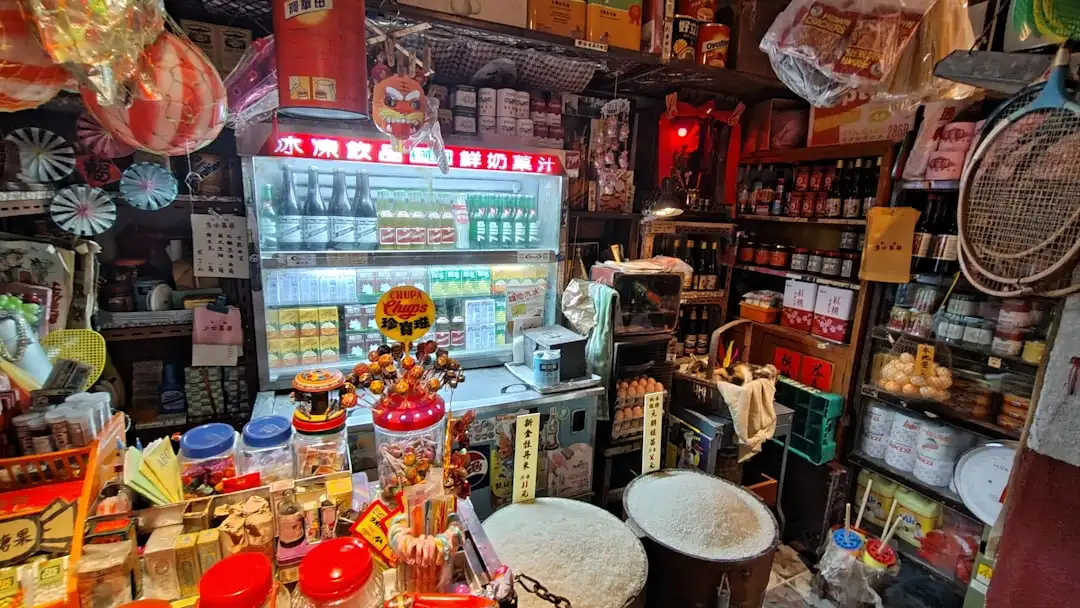 对比分析：通用SaaS与定制化小程序在三亚酒店管理中的应用差异