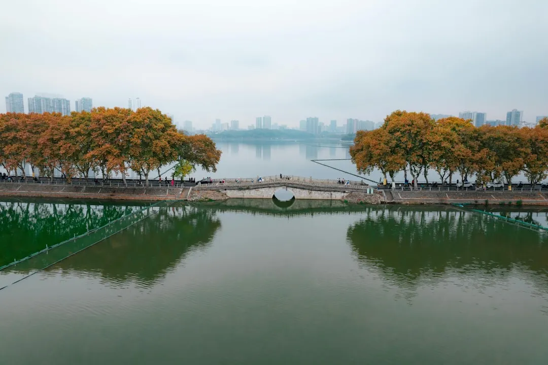 三亚旅游企业小程序开发方案：从获客到管理的全流程优化